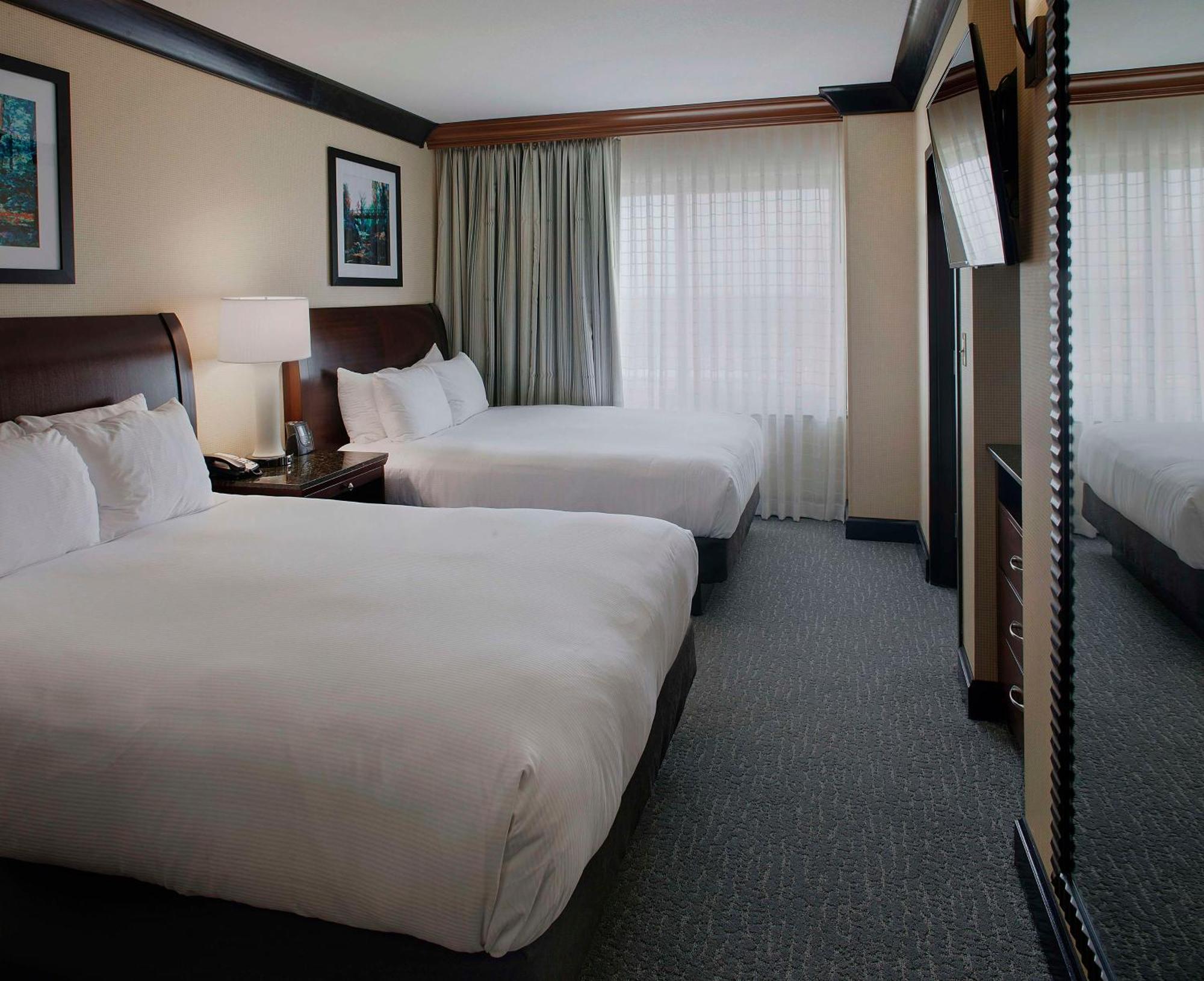 Doubletree Suites By Hilton Бентонвилль Экстерьер фото
